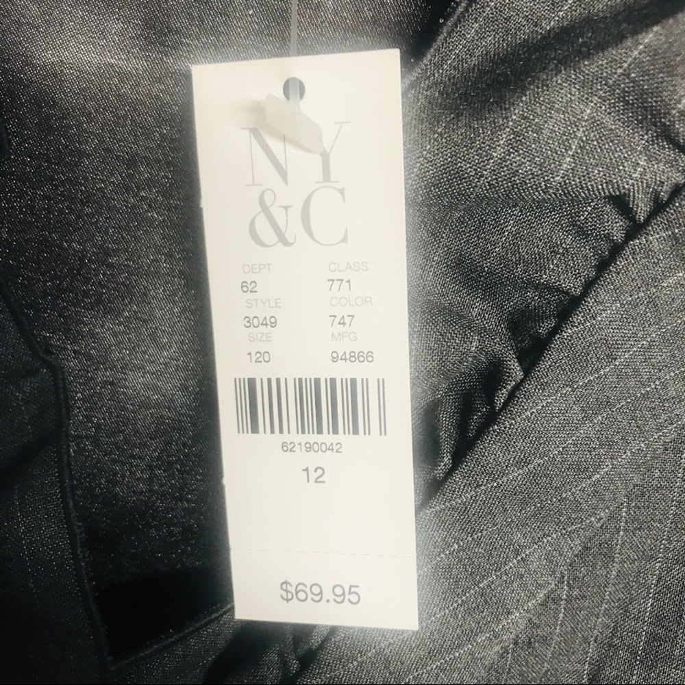 NY&CO gray pinstriped work dress-size 12 - Picture 4 of 7